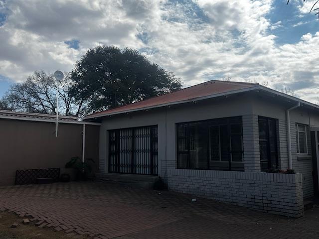 6 Bedroom Property for Sale in Dan Pienaar Free State